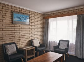 DUAL LEASEHOLD MOTEL OPPORTUNITY, NAROOMA NSW - 961ML