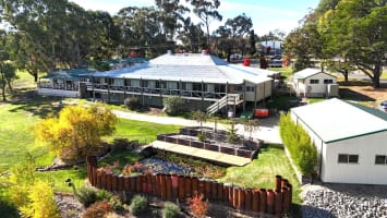 FREEHOLD - Golden Heritage Accommodation, Beechworth VIC - 1P0598