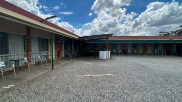Profitable 15 - Room Murray River Motel with Long Lease Security