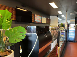 Exceptional Café Opportunity