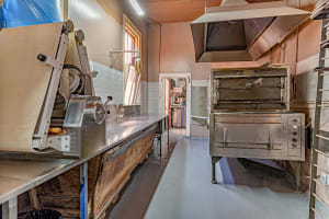 Ship0qrhbjrvsrjehfum