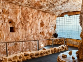 MULTI-AWARD WINNING UNDERGROUND MOTEL IN COOBER PEDY | Resort Brokers ID : FH009333