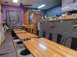 Established Thai Restaurant - Strong Local Following