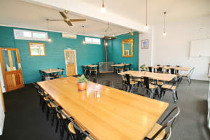 FULLY LICENSED CAFE, HEAVY TOURIST AREA IN HEYFIELD.