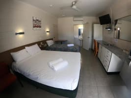 Strategic Investment Holding Gateway To Success In Hospitality! - 2016MI