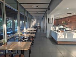 Perth Uni Cafe in Top Location