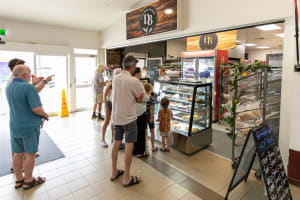 Profitable Bakery + Freehold  / Prime Sea Change Location!