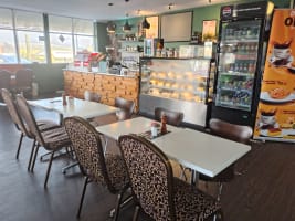 Established Franchise Café  - Strong Brand, Loyal Customers, Proven Systems