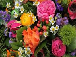 FLORIST EXCEPTIONAL WITH ONLINE AND PHONE ORDERS. SIMPLE CASH CASH CASH BUSINESS