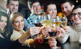 CAFE /BURGERS - BRAND NEW SHOP.   5PM- 9PM.   RENT: $850PW.   TAKING $10000PW.  2 PERSON  OPERATION