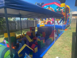 abccastlesandsoftplay