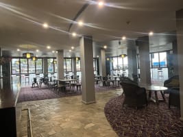 THRIVING SUNSHINE COAST HOTEL - 138HL
