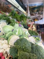 Fresh Local Produce - Speciality Foods - Fruit & Veg Boxes