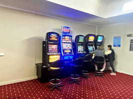Best Tassie Hotel All Revenue Streams A1 Present FHGC 0/0 $895K +sav Vendor Finance conditions app