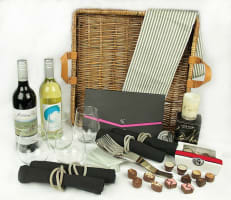 ON-LINE GIFT STORE - A Ready-made business with huge expansion possibilities.