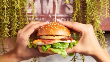 Tuaii4hwn4bwsvuuy8h9