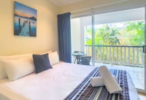 Exclusive - Fabulous Accommodation Business For Sale in Airlie Beach - ID 8365