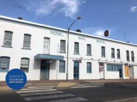 AN AMAZING FREEHOLD HOTEL OPPORTUNITY AWAITS - 109HF