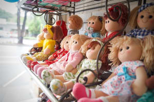 Established Retail Gift Shop and Women's Clothing Store