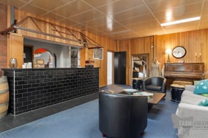 EXTRAORDINARY OPPORTUNITY RENOVATED 10 ROOM HOTEL & RESTAURANT, BAR & BOTTLESHOP