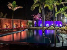 CARAVAN PARK FOR SALE SOUTHEAST QLD REGION - OFFERS OVER 1.4M