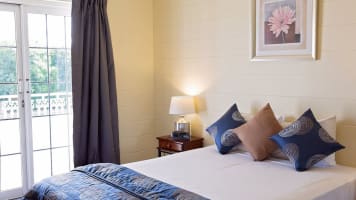 UNDER OFFER - White Lace Motor Inn West Mackay