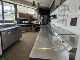 WOODFIRED PIZZA BUSINESS FOR SALE.