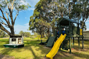 UNDER OFFER – Woodside Beach Hotel