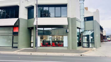 Fully Fitted Modern Pizzeria with Premium Fit-Out