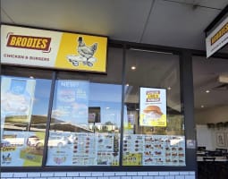 Own a Thriving Fast-Food Franchise in a Prime Location!