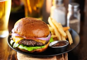 Long Established, well known takeaway shop, *$4500 tkg * Ample parking [2107053]
