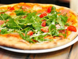 2-in-1 Thriving Bar and Pizza Business - North Shore