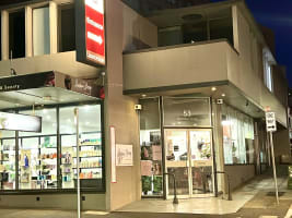 Netting $159K+ Profit Iconic Profitable 5 Day Working Hair Salon Offered First Time Over 50 Years