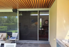 Leading Retractable Screen Manufacturer Business - REV 1.9M p.a (Our Ref: D2087)