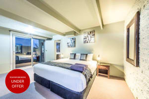 BY MOTEL ROOM, ONE OF THE TOP REGIONAL EARNERS - 2468ML