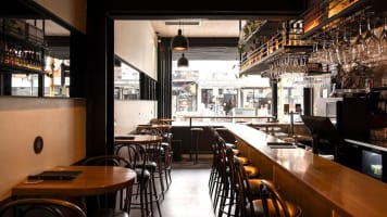 Nixie Nox - The Smallest Pub In Richmond