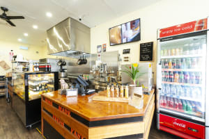 LEASEHOLD - Oppy`s Pasta, Albury NSW - 1P0545