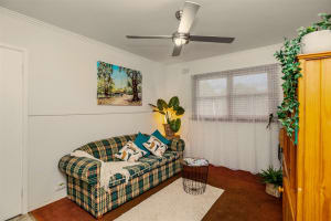 Successful, long-standing (40+ years in business) cafe for sale