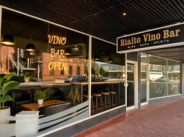 47 Yrs Est Profitable Fully Licensed Restaurant Bar Functions T/O $12K Weekly Two in One offering