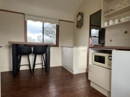 RELOCATE A HIGHLY SUCCESSFUL, AWARD WINNING B&B OPERATION