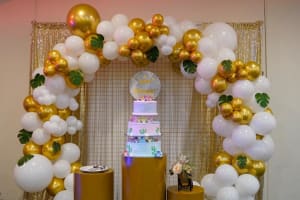 Indian Sweets Bakery for sale in busy location (Quote ref: SY084)