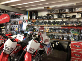 Stihl, Honda & more Dealership including full workshop & residence