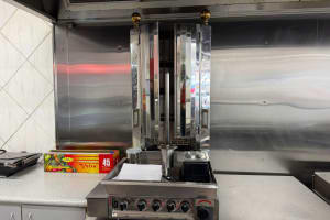 LEASEHOLD - Lavi Fish & Chips - 1P0604