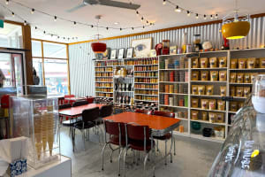 UNDER CONTRACT - King Valley Popcorn Cafe & Ice Creamery, Glenrowan - 1P0571
