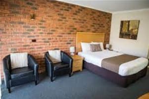 -- UNDER OFFER -- Regional Freehold Motel & Units Opportunity - Gippsland Vic