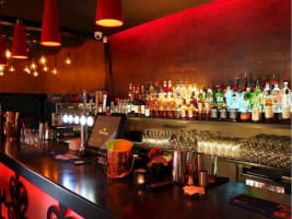 2-in-1 Thriving Bar and Pizza Business - North Shore