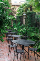 (SOLD) 5 Day Cafe *Full Commercial Kitchen + Courtyard [1804031]
