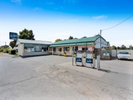 Road House General Store LPO Freehold 3BR Home Block size 2668m2, T/O FY25 $1.5mill+