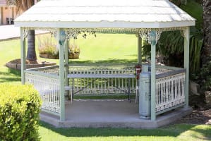 BIG LEASEHOLD, BIG $$$$ TO BE MADE! - 893ML