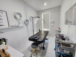 FOR SALE - Modern Hair, Nail & Beauty Salon in Morley